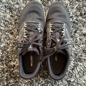 Black Women’s New Balance 715v4